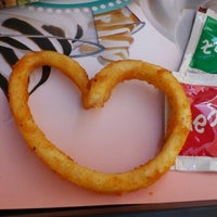 Photo taken at Arby&amp;#39;s by Esrin on 11/20/2012