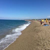 Foto scattata a Spiaggia La Torraccia da Roberto V. il 7/29/2017
