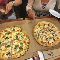 Photo taken at Domino&amp;#39;s Pizza by Roberto V. on 6/16/2017
