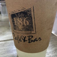 Photo taken at 186 Café &amp;amp; Bar by KringNoon L. on 4/30/2018