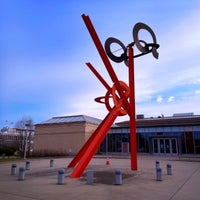 Photo taken at Currier Museum of Art by Bun M. on 12/20/2021