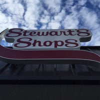 Photo taken at Stewart&amp;#39;s Shops by Georgiana M. on 1/30/2016