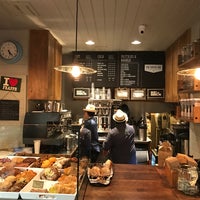 Foto scattata a The Coffee Inn da Georgiana M. il 2/22/2017