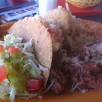 3/23/2013 tarihinde Christian C.ziyaretçi tarafından Delicious Mexican Eatery'de çekilen fotoğraf