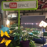 Photo taken at YouTube Space Rio by Dora F. on 8/10/2017