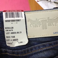 Photo taken at Levi&amp;#39;s Outlet by Withc M. on 12/2/2012