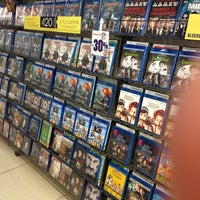 Photo taken at Blockbuster by Amy Y. on 2/11/2013