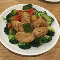 Photo taken at Enjoy Vegetarian Restaurant by Kenneth L. on 11/29/2015