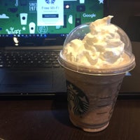 Photo taken at Starbucks by Kenneth L. on 10/7/2016