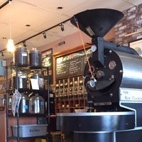 Photo taken at Moonbeans Coffee by Kathleen N. on 5/26/2016