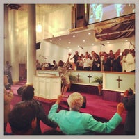 รูปภาพถ่ายที่ New Samaritan Baptist Church โดย James D. เมื่อ 3/31/2013