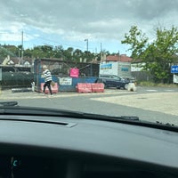 Photo taken at Purley Oaks Recycling Centre by Ashley E. on 7/5/2023