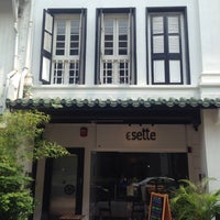 Foto tirada no(a) Esette Cafe por Franka K. em 11/1/2014