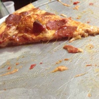 Снимок сделан в Tony&amp;#39;s NY Pizzeria пользователем Justin O. 10/17/2014