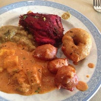 11/8/2014にJustin O.がPickles Indian Cuisineで撮った写真