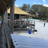 Снимок сделан в Gator Joe&amp;#39;s Beach Bar &amp;amp; Grill пользователем Dennis S. 3/14/2016