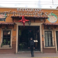 Das Foto wurde bei El Rincon del Sol Restaurante von Tato am 12/30/2018 aufgenommen