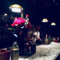 2/19/2018にLouise G.がThe Handy Liquor Barで撮った写真