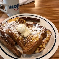 Photo taken at IHOP by Isaarr79 on 11/20/2017