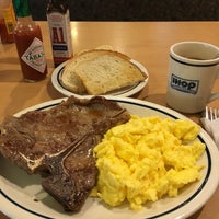 Photo taken at IHOP by Isaarr79 on 1/6/2017