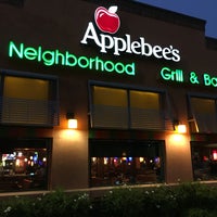 Photo taken at Applebee&amp;#39;s Grill + Bar by Isaarr79 on 8/26/2016