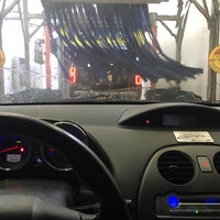 3/13/2017にSuper Mario がEl Car Washで撮った写真