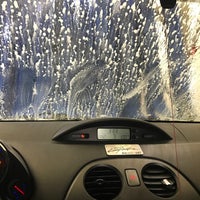 3/5/2017にSuper Mario がEl Car Washで撮った写真