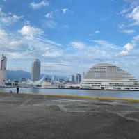 Photo taken at 旧新港第五突堤信号所 (神戸港旧信号所) by クロ on 7/11/2023