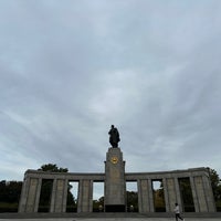Photo taken at Soviet War Memorial Tiergarten by DaeHyun S. on 10/22/2023
