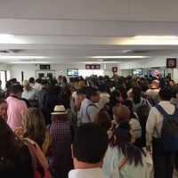 Photo taken at Sala/Gate 6 by Guillermo J. on 3/24/2017