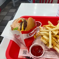 Photo taken at In-N-Out Burger by Tom Z. on 4/22/2022