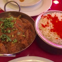 1/16/2016 tarihinde Sibyl N.ziyaretçi tarafından Apna Masala Indian Cuisine'de çekilen fotoğraf