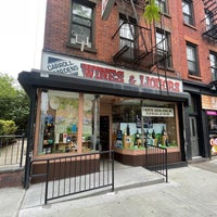 Photo taken at Carroll Gardens Wines &amp;amp; Liquors by Kirk L. on 5/13/2023