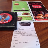 Photo taken at Mooyah by Salih A. on 3/19/2015