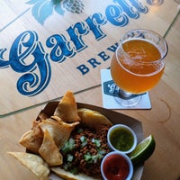 Foto tomada en Garrett&amp;#39;s Brewing Company  por Scott H. el 5/4/2023