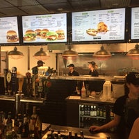 7/5/2016에 Rick P.님이 BurgerFi에서 찍은 사진