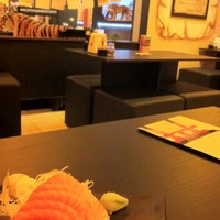 Photo taken at Seiiki Temakeria &amp; Sushi Bar by Loraine C. on 3/27/2013