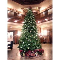 รูปภาพถ่ายที่ Hotel Winneshiek โดย Chelsey เมื่อ 12/24/2013