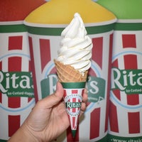 Foto scattata a Rita&amp;#39;s Water Ice da Michelle il 5/31/2017