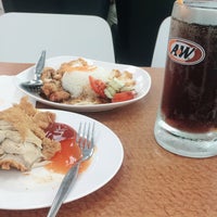 Photo taken at A&amp;amp;W by NatTy _. on 1/6/2018