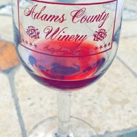 Das Foto wurde bei Adams County Winery von Emily G. am 9/26/2015 aufgenommen