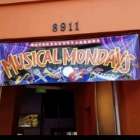 Photo taken at Musical Mondays by Rudy V. on 7/9/2019