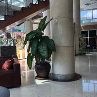 Photo taken at Holiday Inn Dar Es Salaam City Centre by Metin on 2/3/2022