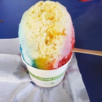 Photo taken at Local Boys Shave Ice - Kihei by Joshua V. on 11/9/2018