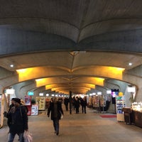 Das Foto wurde bei Bahnhof Zürich Stadelhofen von Michael A. am 2/24/2015 aufgenommen