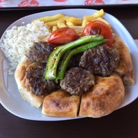 Photo taken at Beyaz Ev Restoran by Ünsal B. on 5/12/2017