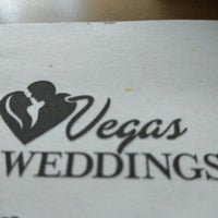 Foto tirada no(a) Vegas Weddings por Ryee D. em 7/13/2016