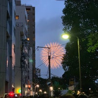 Photo taken at Sumida River Fireworks Festival by カオス on 7/27/2019