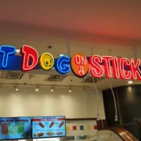 8/17/2016에 Michael V.님이 Hot Dog on a Stick에서 찍은 사진