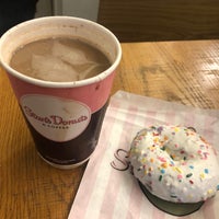 Photo taken at Stan&amp;#39;s Donuts &amp;amp; Coffee by Martin C. on 1/31/2020